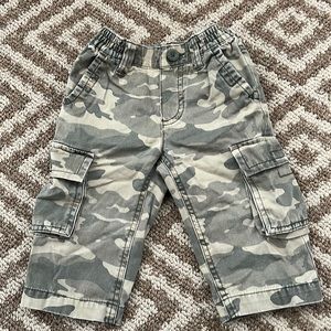 Old Navy Camo Pants Size 12-18 months.